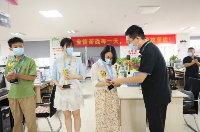 激情時刻！榮耀時刻！