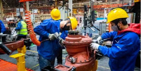 陜汽控股漢德車橋黨委紀(jì)委齊發(fā)力 復(fù)工防疫不松懈