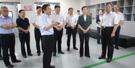 省委副書(shū)記賀榮到陜煤集團(tuán)調(diào)研“不忘初心、牢記使命”主題教育工作